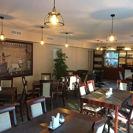 Hotel Jerevan 3*