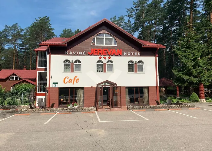 Jerevan 3*